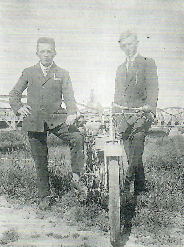 Datei:Motorrad 1930.png