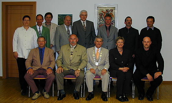 Datei:Gemeinderat2002-2008.jpg