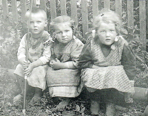 Kinder 1914.png