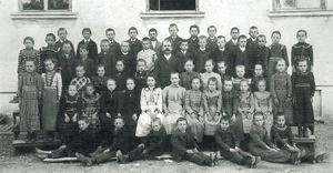 Schulkinder 1901.png