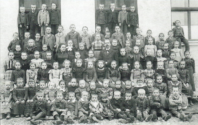 Datei:Schulkinder 1898.png