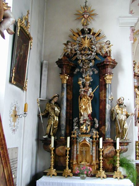 Datei:Kirche SeitenaltarNoerdl.jpg
